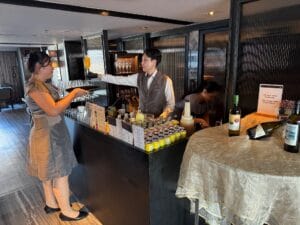 The evening bar.